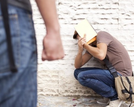 Побой в Провадия! Непълнолетен е с опасност за живота