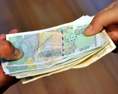 Нова измама: Мъж се изръси над 600 лева за 