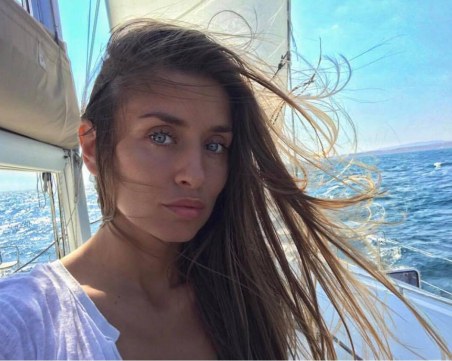 Саня Борисова се похвали с луксозна почивка на остров в Италия