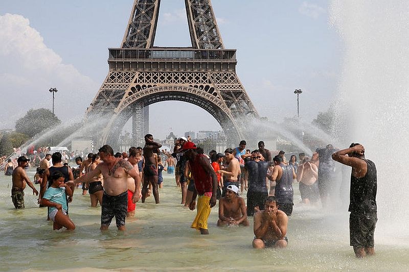 Адска жега в Западна Европа! Париж счупи исторически температурен рекорд от 70 години
