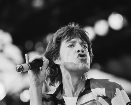 Див и вдъхновяващ: Рок иконата Мик Джагър на 76!