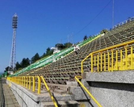 Емблематичен роден тим с нов собственик, пуска билети от левче