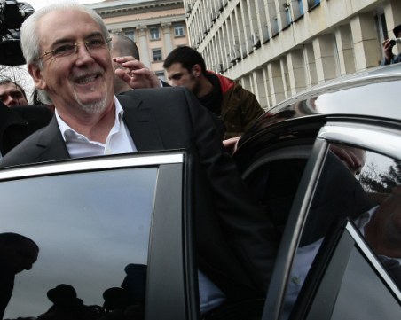 Съдът върна книжката на Лютви Местан