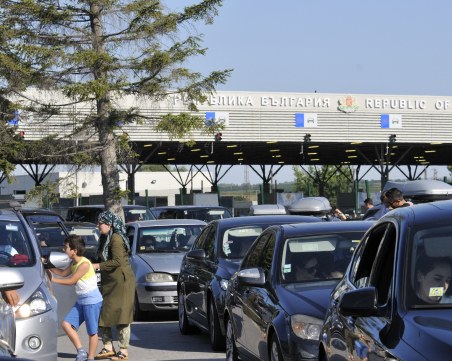 10 хиляди коли минаха през Капитан Андреево само за денонощие