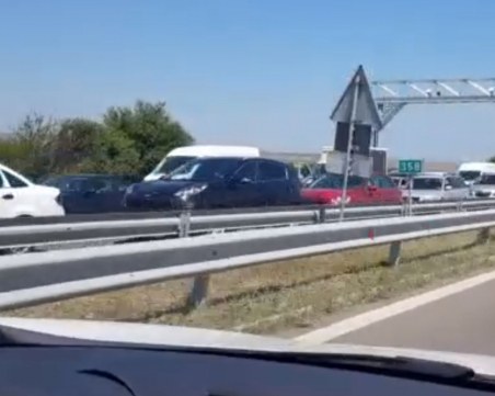 Кола гори на АМ 