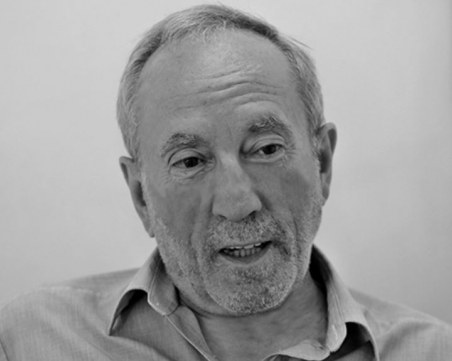 Почина политологът Алекс Алексиев