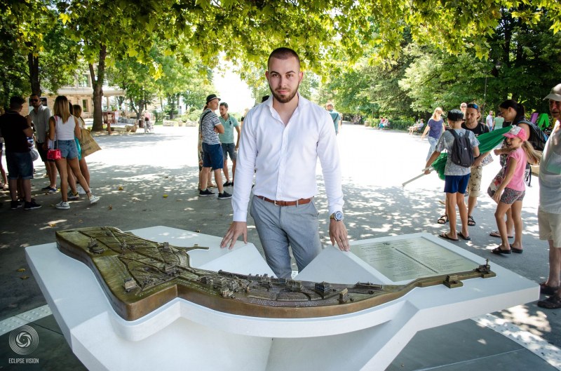 24-годишен студент от Варна създаде релефна карта на Морската градина
