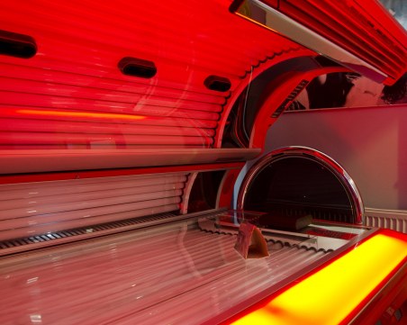 По 7 души на ден умират заради активен престой в солариум