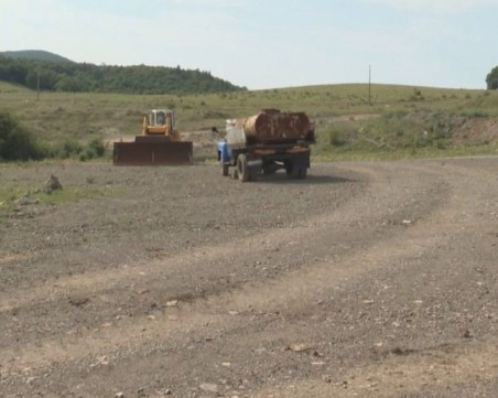 Зловещо: Откриха нелегално гробище на норки край Сливен