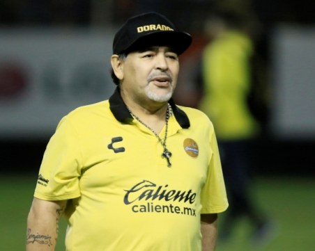 Диего Марадона претърпя операция