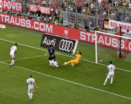 Хари Кейн и Тотнъм попариха Реал