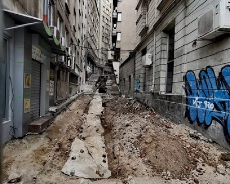 Изненада: Откриха римски зид при ремонт на столична улица