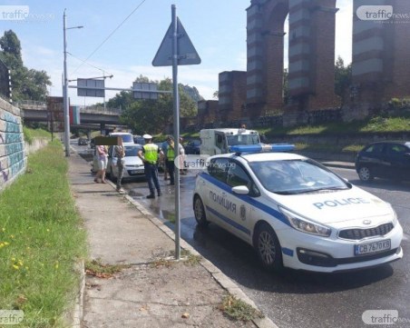 Тежка катастрофа на Коматевския възел в Пловдив – автомобил е смачкан до неузнаваемост