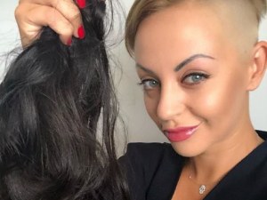 Д-р Анастасия Чокоева отряза косата си