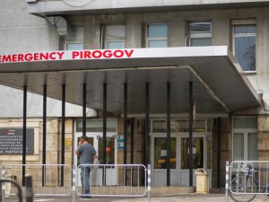 Катастрофа между кола и маршрутка в Софийско! Трима пострадаха