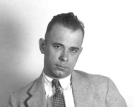 Ексхумират тялото на гангстера Джон Дилинджър