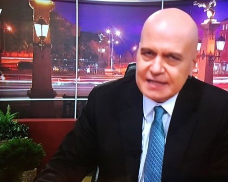 Шоуто продължава! Слави обяви новите проекти