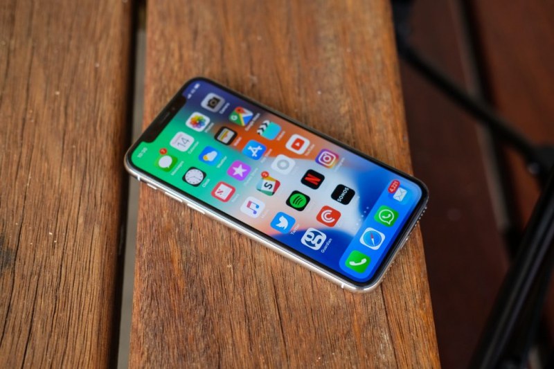 Щастлива развръзка: Клиентка върна чуждия iPhone взет от заведение в Пловдив 6 часа по-рано, било грешка