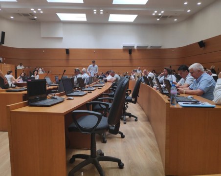 Част от парите за два от големите инфраструктурни обекти на Пловдив отидоха за борчове