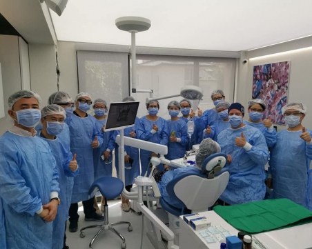 Дентални медици от Китай на обучение в Пловдив