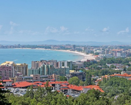 Готвачка от Слънчев бряг: Заключиха ме в хладилна камера!