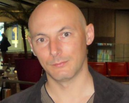 Прокуратурата търси в Париж шефа на 