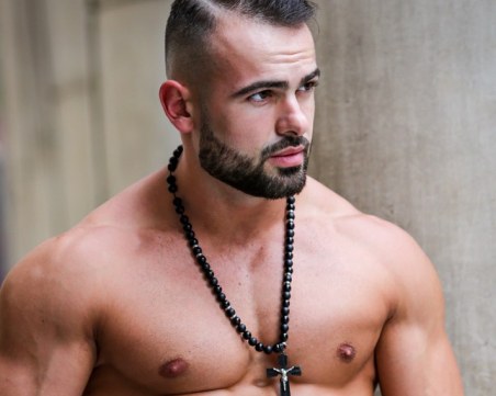 Ричард Величков пред TrafficNews : Хората, които ме обиждат, избиват комплекси