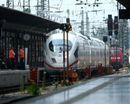 Затвориха гарата във Франкфрут заради 