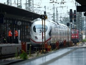 Затвориха гарата във Франкфрут заради