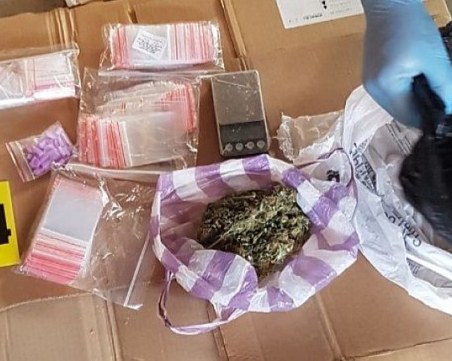 Арестуваха наркодилъри при спецоперация във Варна