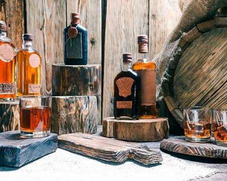 Бутилка уиски от 19 век беше продадена на търг за 23 000 евро