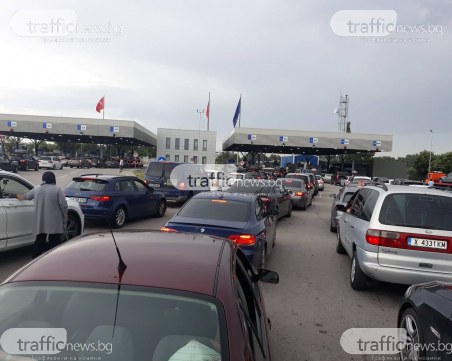 Пловдивчанка блокирана на Капитан Адреево: Страшно е, чака се с часове