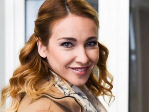 Алекс Раева кръсти дъщеря си на покойния си баща