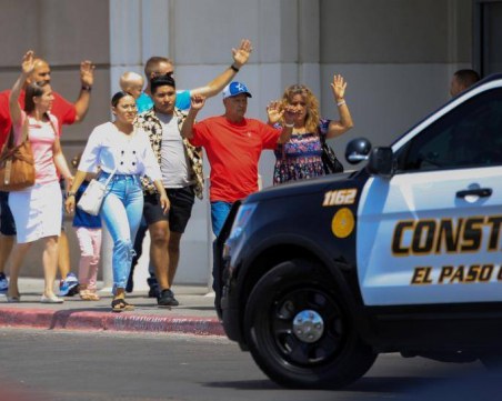 Касапница в Тексас! 19 убити и над 40 ранени при стрелба в мол