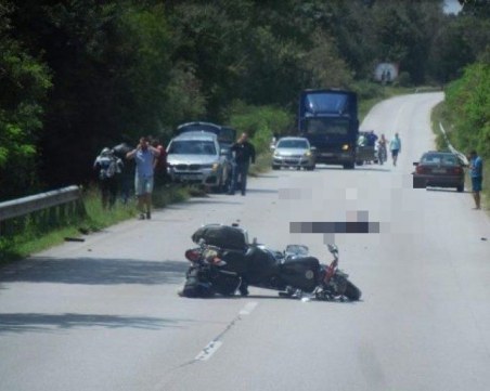 Нова жертва на пътя! Моторист загина край село Голец