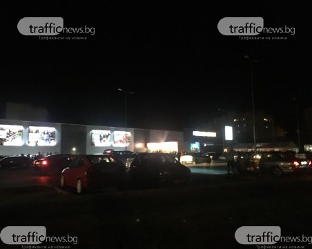 Рев на автомобили кънти из Тракия -  дърпат се с огромна скорост по бул. 