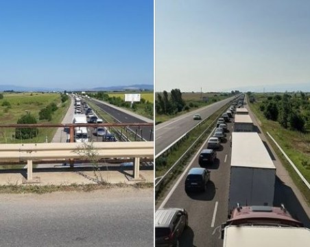 Двама души са в болница след катастрофата на АМ 