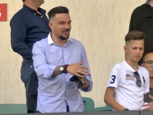 Номинираха легенда на