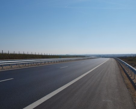 Откачиха и откраднаха 80 метра ограда от магистрала 