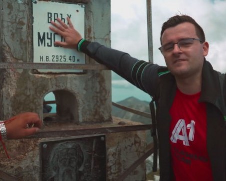 Влогърът Слави Панайотов пред TrafficNews: Чаках шепа хора за Мусала, а дойдоха 1500!