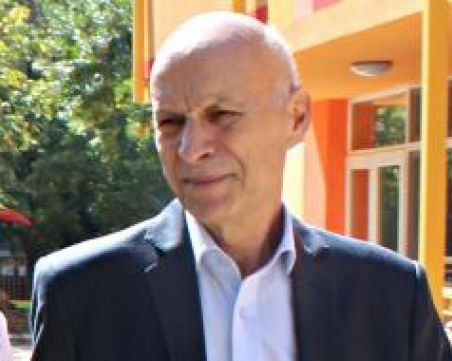 Кметът на Хасково след обира в дома му: Взели са златни пендари от сватбата ми