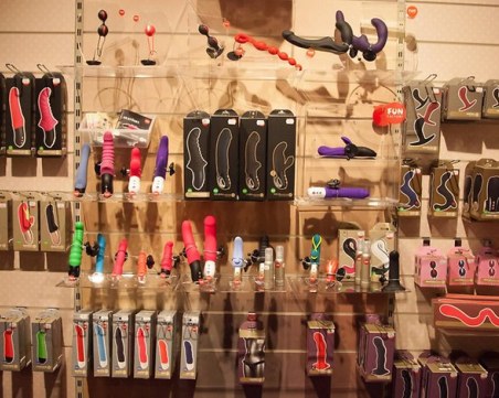 Секс играчки променят цвета си според степента на възбуда