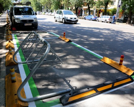 Не плащаме за синя и зелена зона в София, ако сме с тротинетки