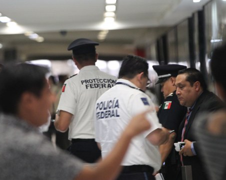 Зрелищен обир посред бял ден в Мексико: Крадци задигнаха златни моменти за над $2 млн.