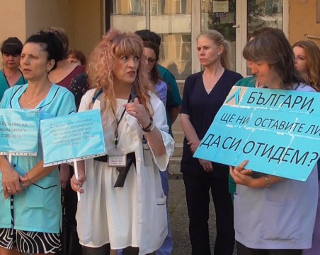 Медицинските сестри отново излизат на протест, искат оставки