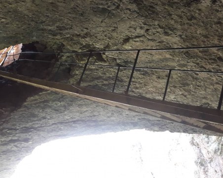 Голяма Гарваница отваря вратата към подземното царство