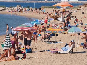 Измамница завлича туристи с почивки на морето
