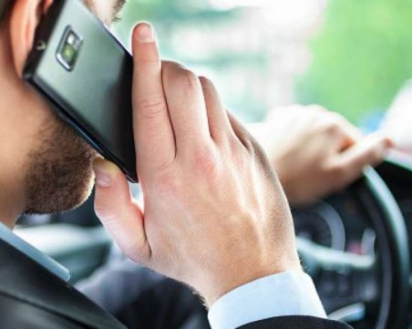 Мобилният телефон - основен причинител на ПТП! 757 водачи са самокатастрофирали за 6 месеца