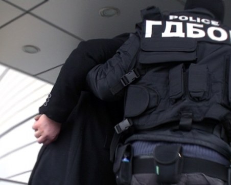 Петима от дилърите на Радо Ланеца остават зад решетките, дирят боса и още 20 души