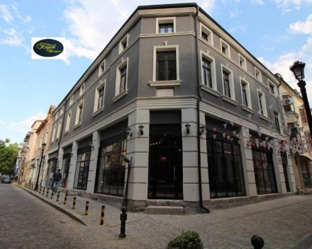 Продават бар от 98 кв.м в Капана за  441 хил. евро! Култов ресторант в Стария град оценен на 690 хил. евро